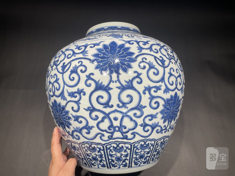 清光绪 青花缠枝莲纹大罐（带盖） - 图8